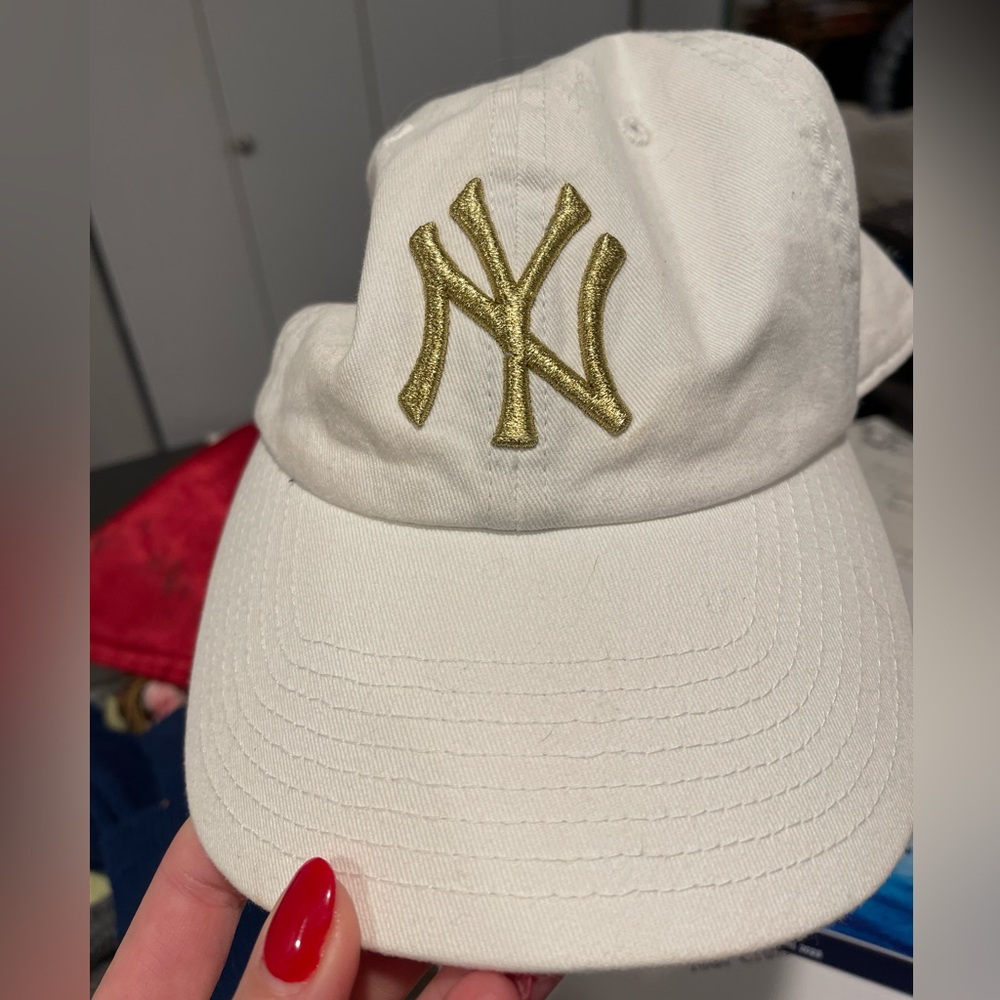 NY Yankees cap- white with gold embroidery
